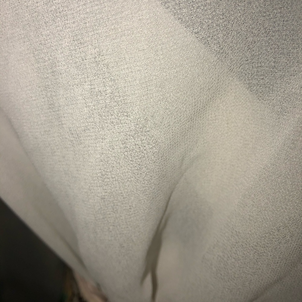 Button up sheer tank - Picture 6 of 7